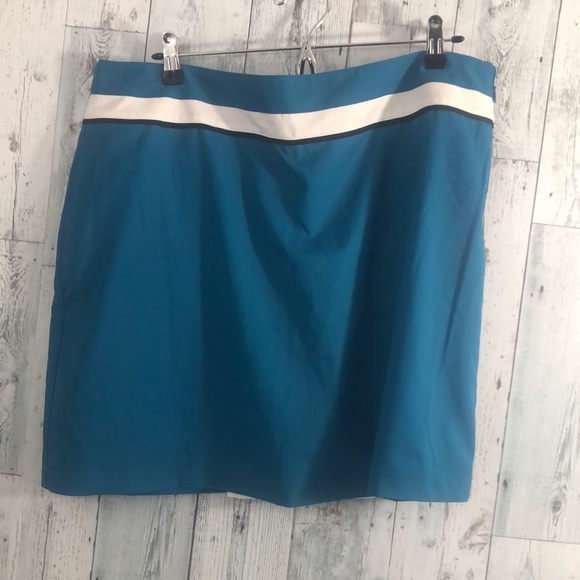 IZOD XFG Cool FX Skort 16 - Picture 1 of 12